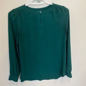 📌3/25 LOFT Green Long Sleeves Blouse